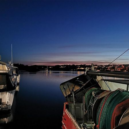 Ferie Pa Bryggekanten I Kristiansand, Flekkeroy Exterior foto